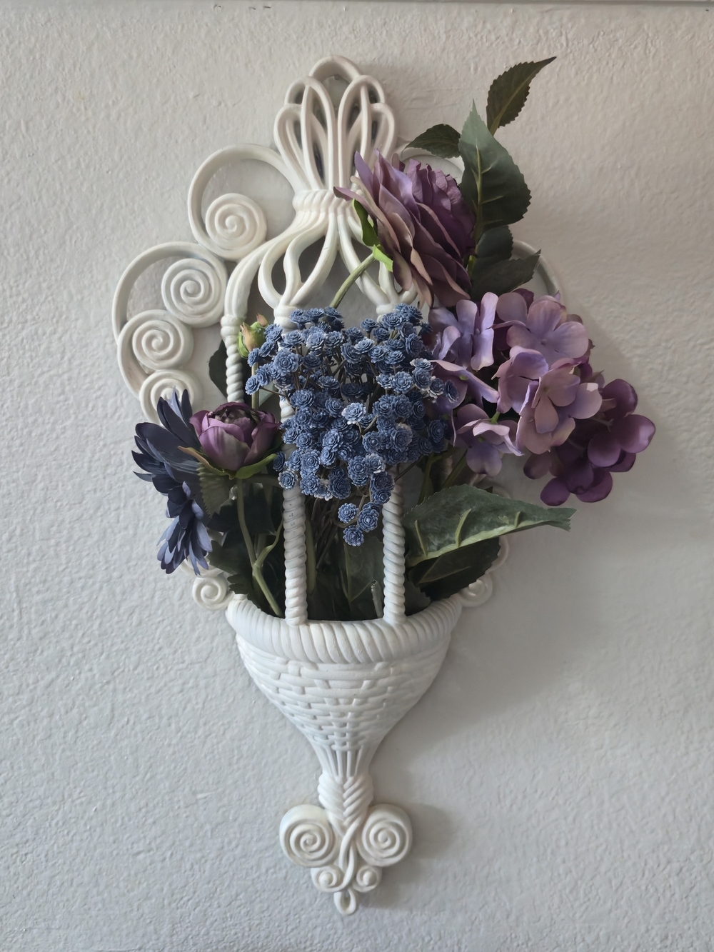Vintage 1972 Burwood Wall Pocket Planter Sconce Cottagecore Shabby Chic Decor